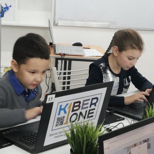 KiberOne объявляет набор юных программистов в Усть-Каменогорске - Школа программирования для детей, компьютерные курсы для школьников, начинающих и подростков - KIBERone г. Берёзовский
